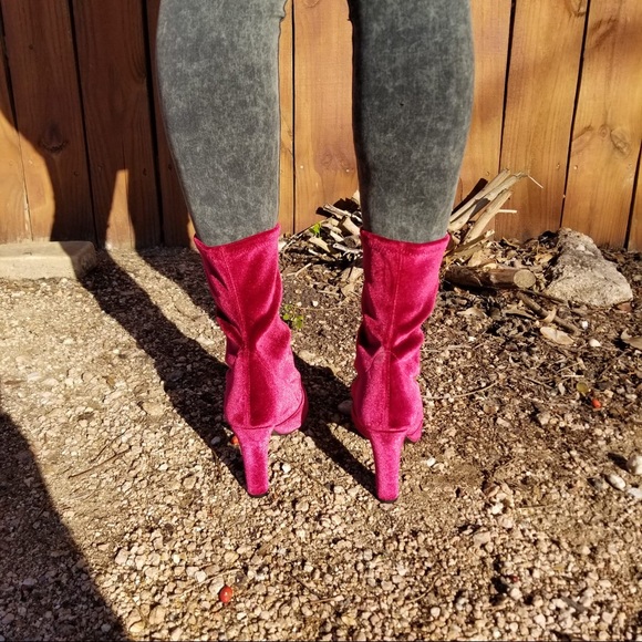 Stuart Weitzman Ruby Velvet Booties - Picture 3 of 6